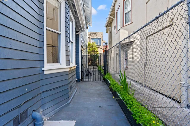 $799,000 | 1206 East 23rd Street, Oakland, CA 94606