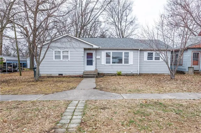 $74,900 | 311 South Grant Street, Erie, KS 66733