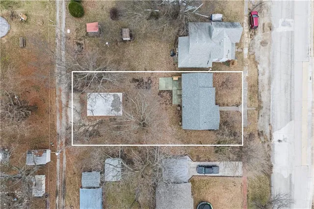 $74,900 | 311 South Grant Street, Erie, KS 66733