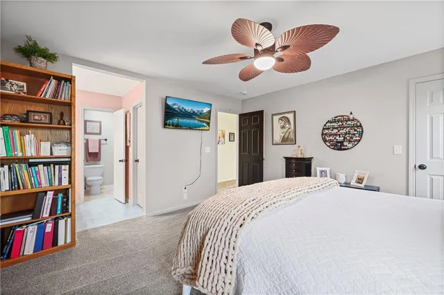 $262,000 | 627 Northeast Swann Circle, Lee's Summit, MO 64086