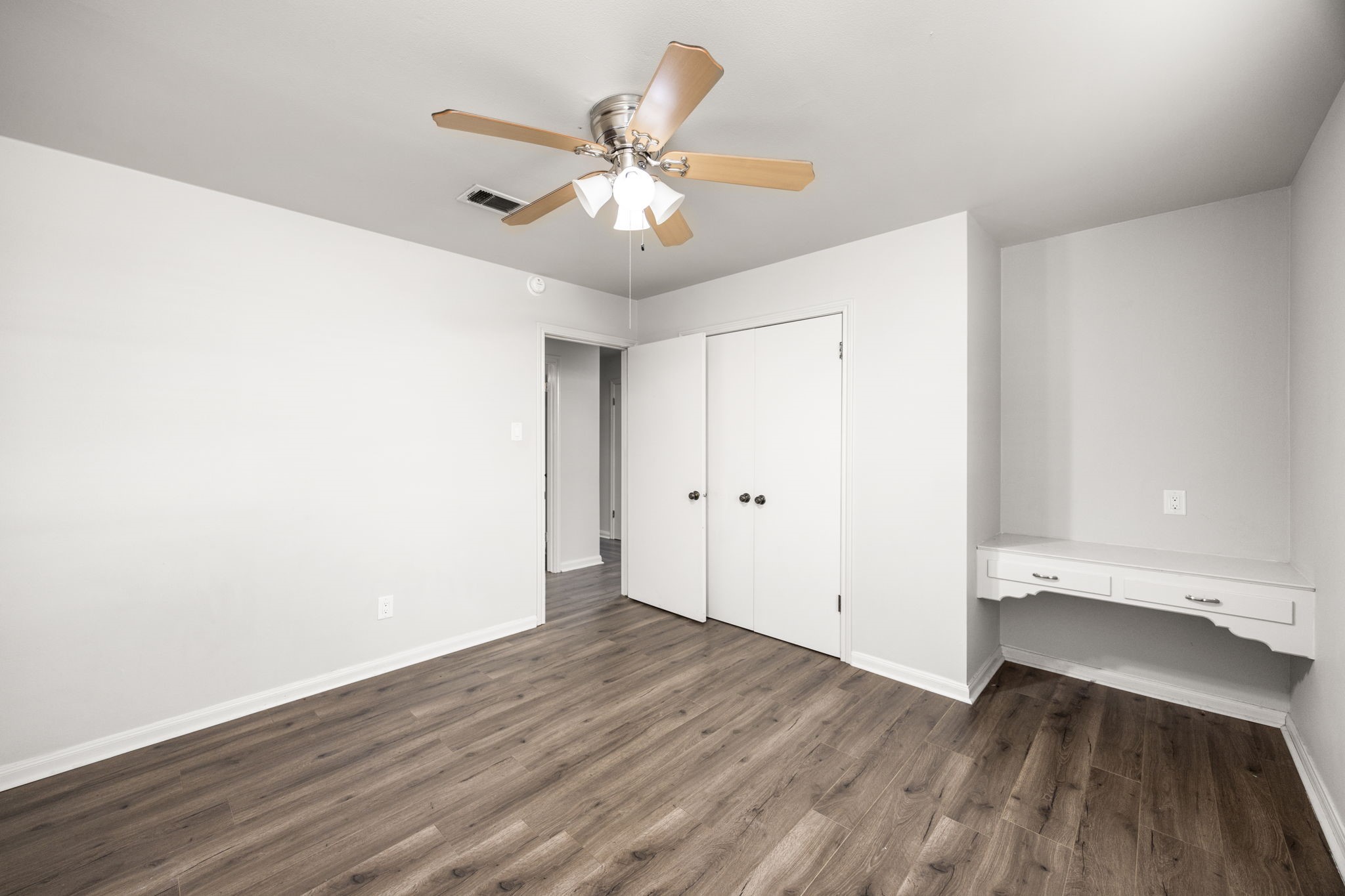 11223 Oak Spring Drive Houston, TX 77043 - Photo 21 of 32