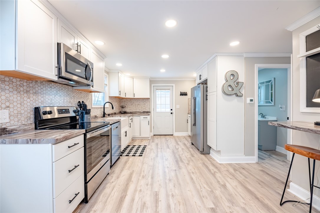 157 Leonard Road Greece, NY 14616 - Photo 11 of 45