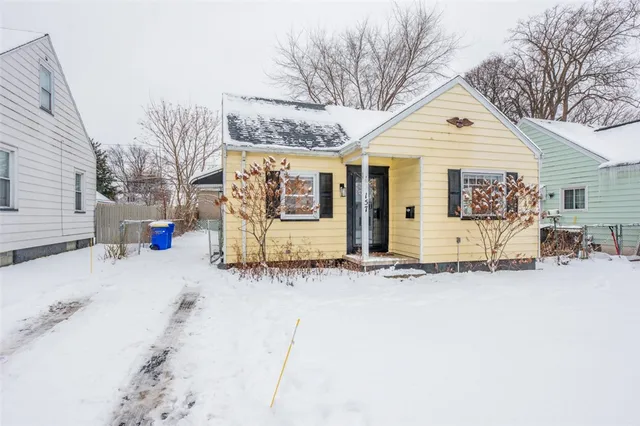 $164,900 | 157 Leonard Road, Greece, NY 14616