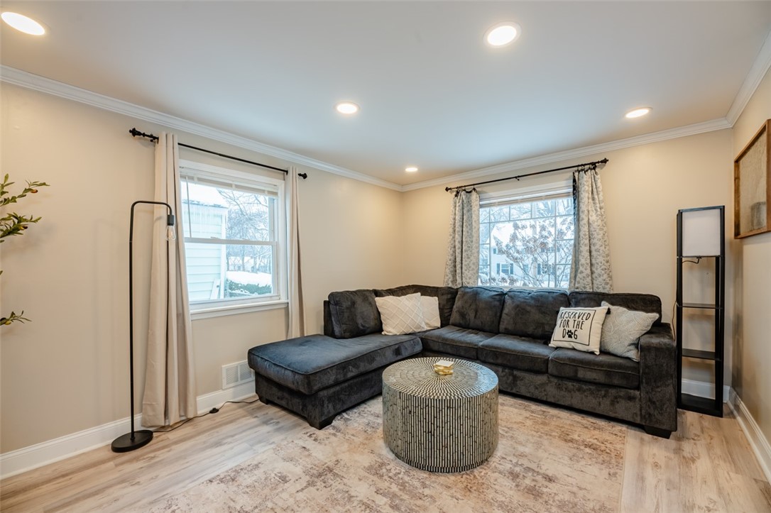 157 Leonard Road Greece, NY 14616 - Photo 6 of 45