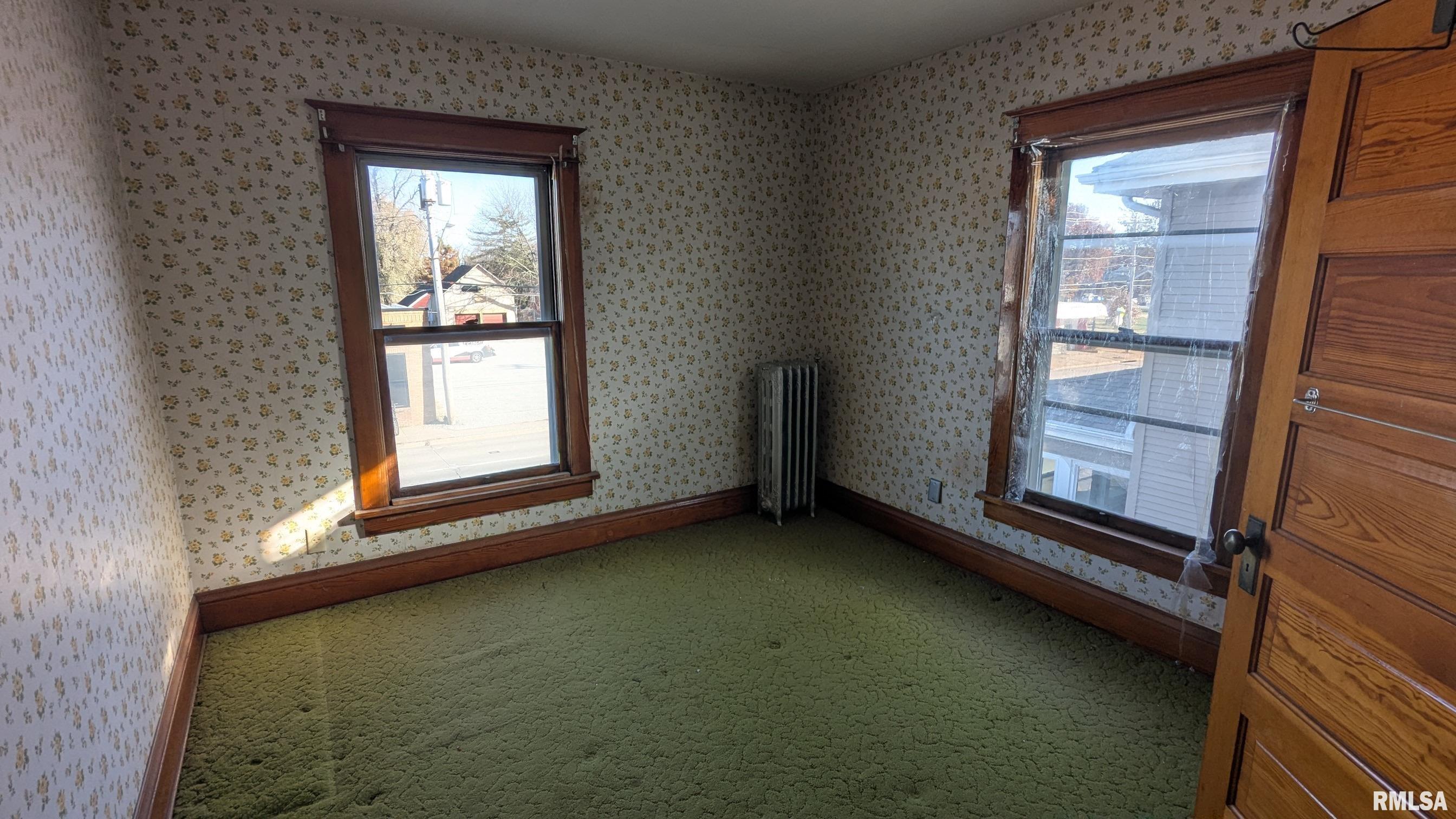 2013 16th Street Moline, IL 61265 - Photo 11 of 17