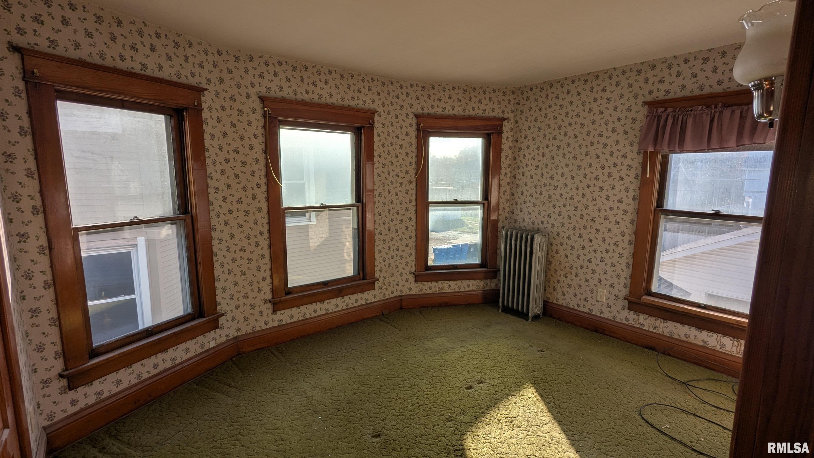 2013 16th Street Moline, IL 61265 - Photo 12 of 17