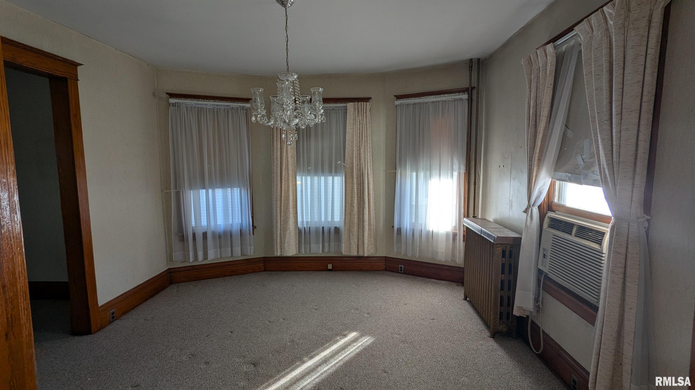 2013 16th Street Moline, IL 61265 - Photo 4 of 17