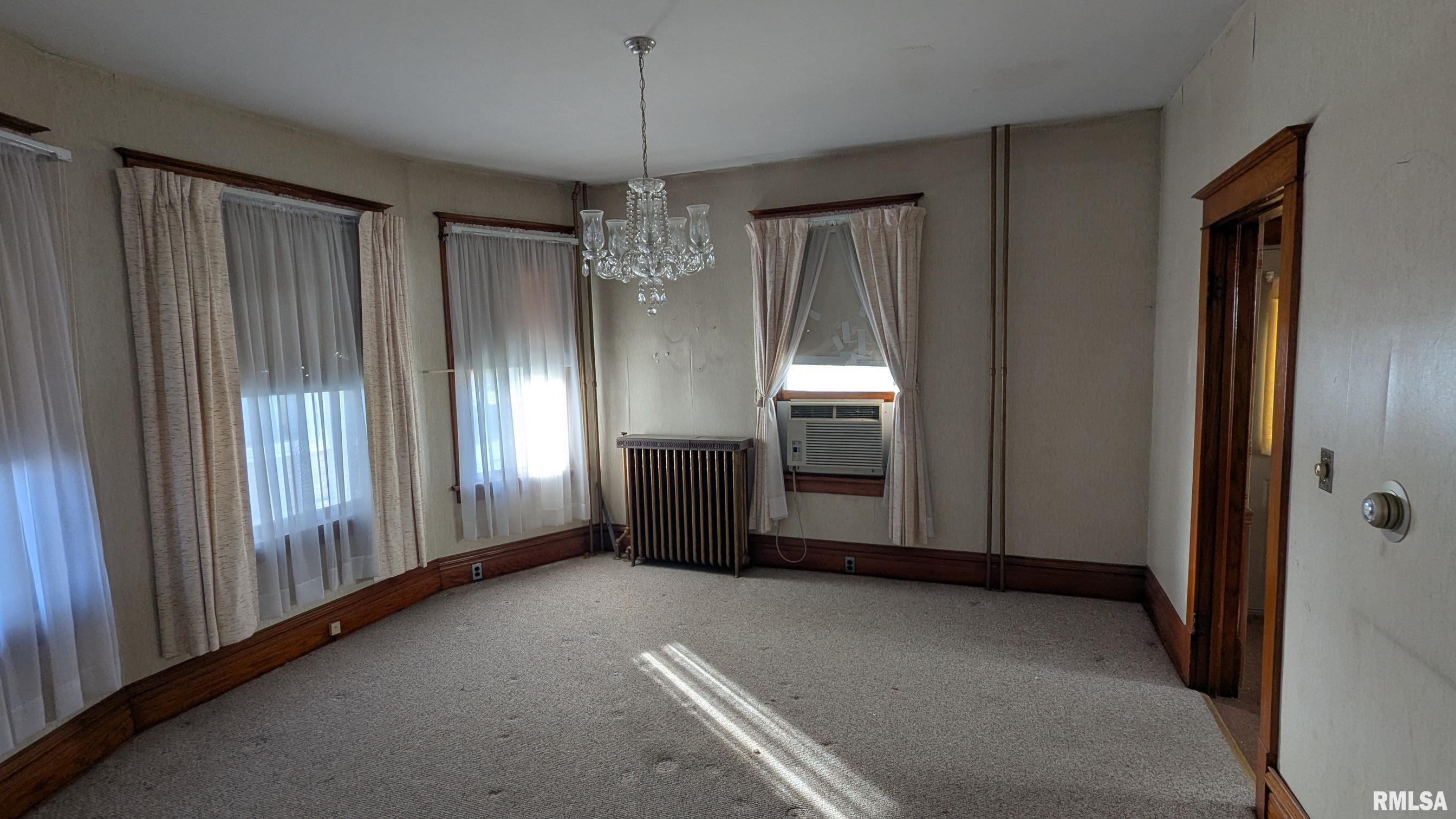 2013 16th Street Moline, IL 61265 - Photo 5 of 17