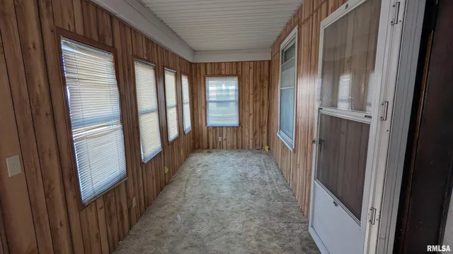 $71,000 | 2013 16th Street, Moline, IL 61265