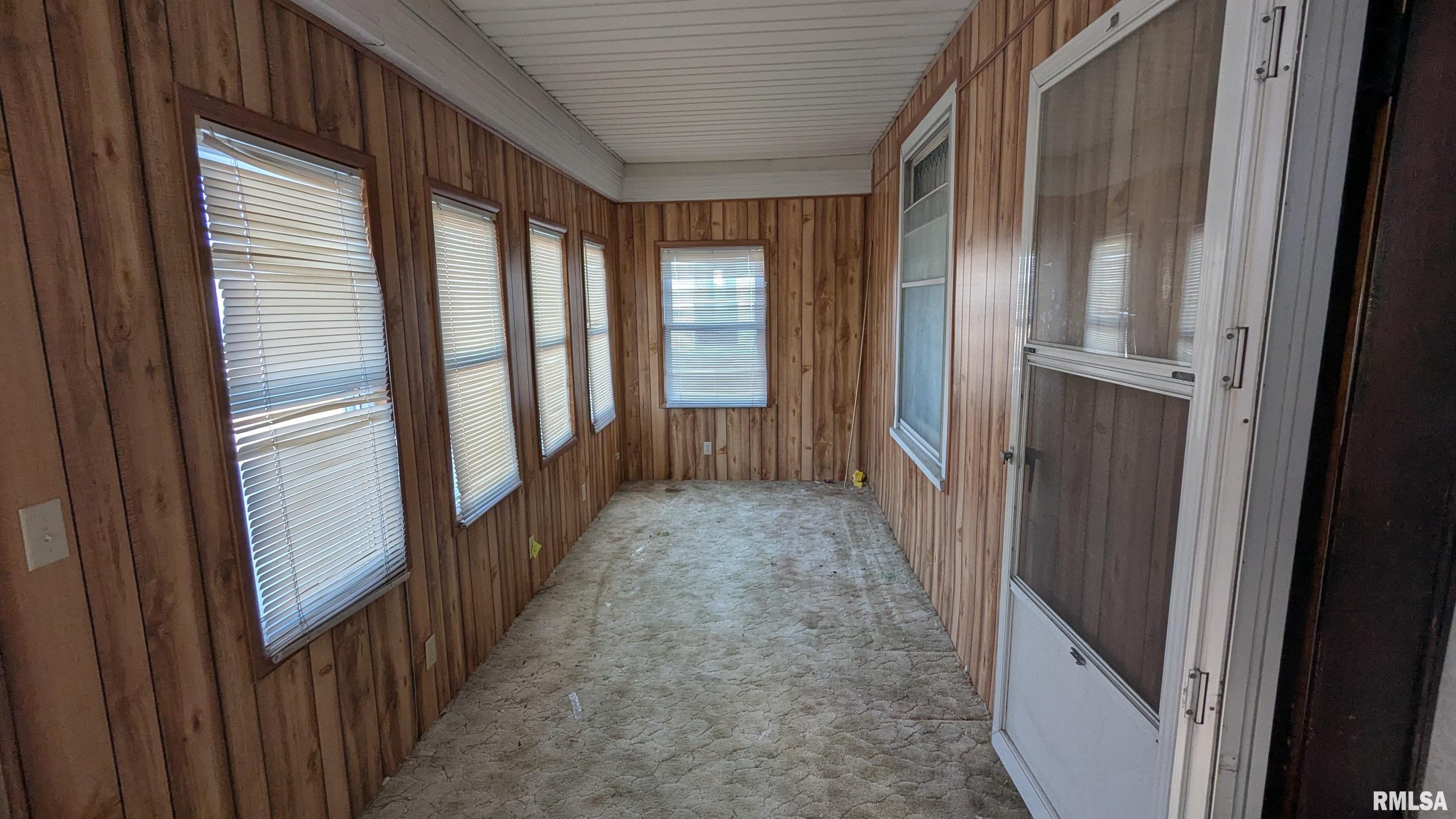 2013 16th Street Moline, IL 61265 - Photo 8 of 17