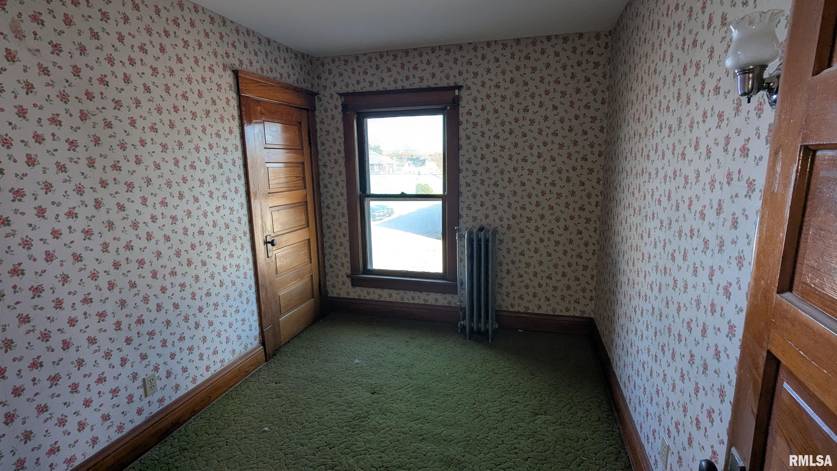 2013 16th Street Moline, IL 61265 - Photo 10 of 17