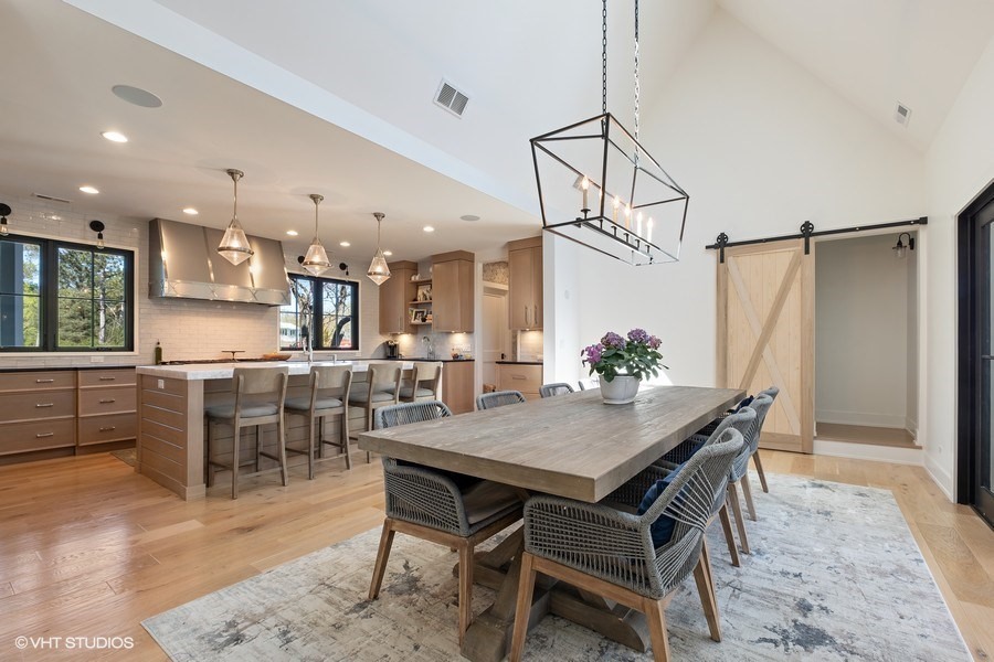 2255 Greenview Road Northbrook, IL 60062 - Photo 5 of 19 Gallery Image 5