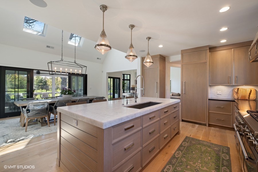 2255 Greenview Road Northbrook, IL 60062 - Photo 7 of 19 Gallery Image 7