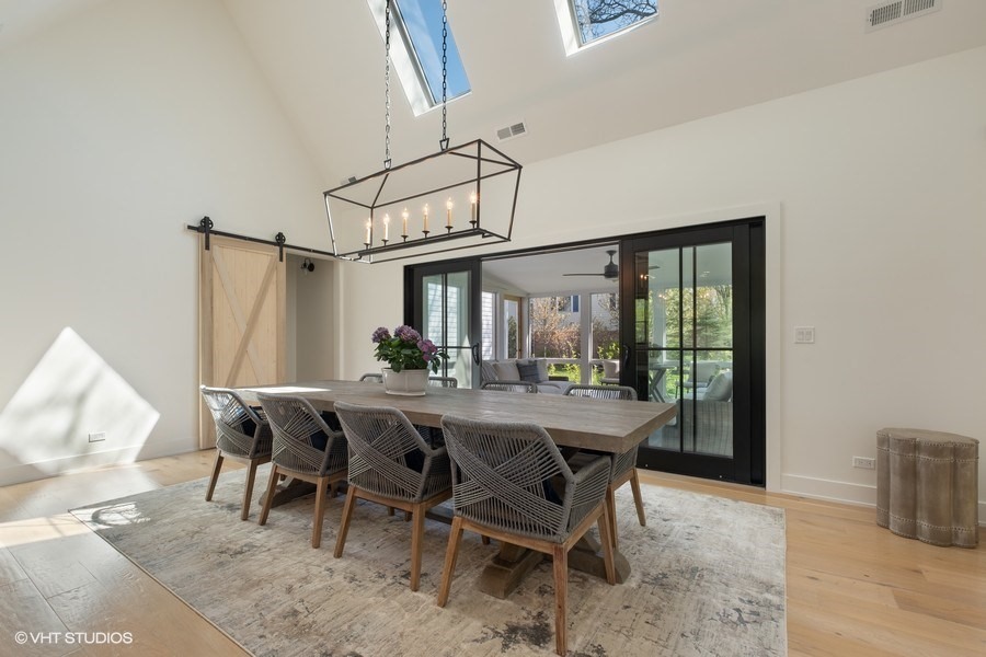 2255 Greenview Road Northbrook, IL 60062 - Photo 8 of 19 Gallery Image 8
