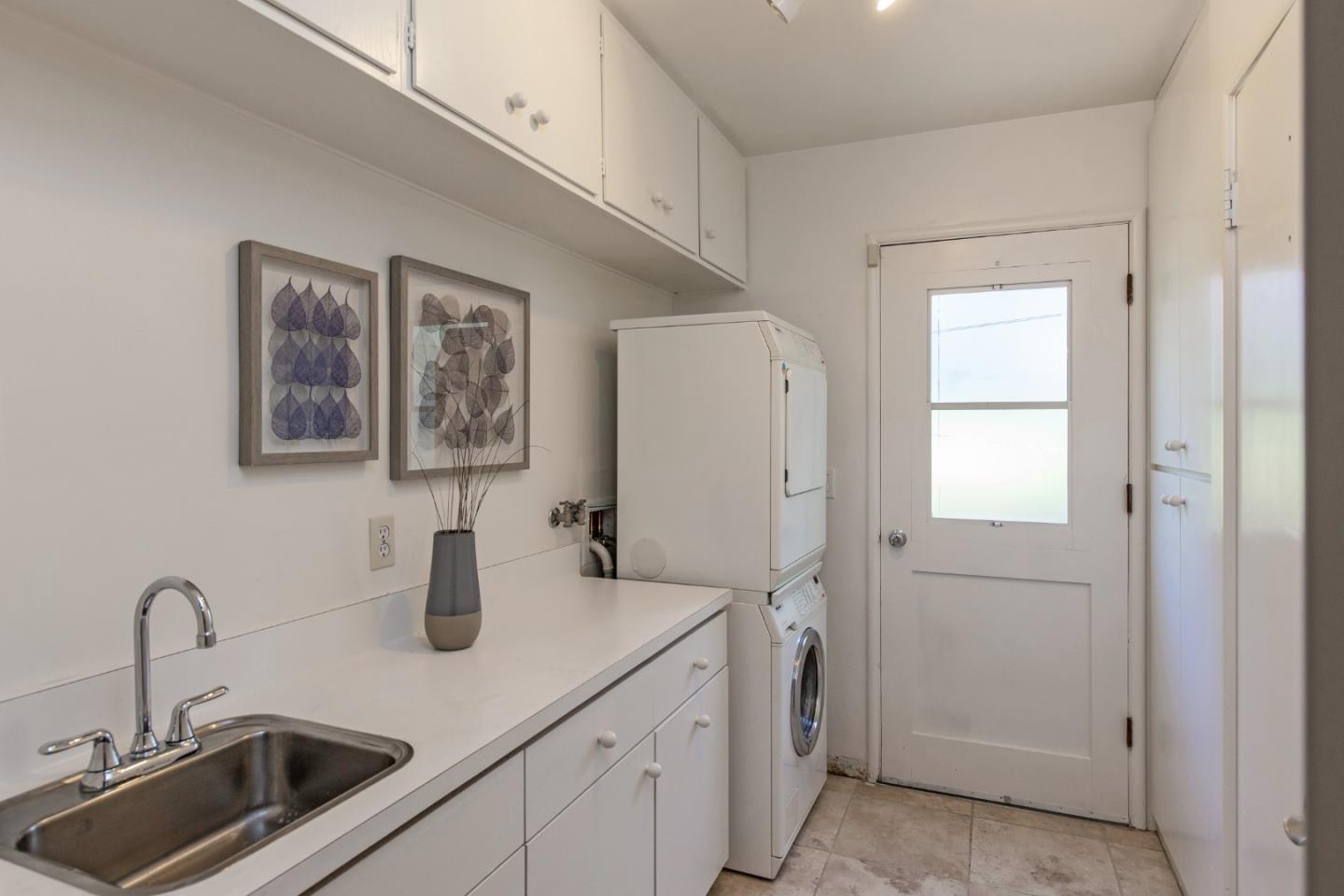 576 Bush Street Mountain View, CA 94041 - Photo 18 of 21 a bathroom with a sink and a mirror