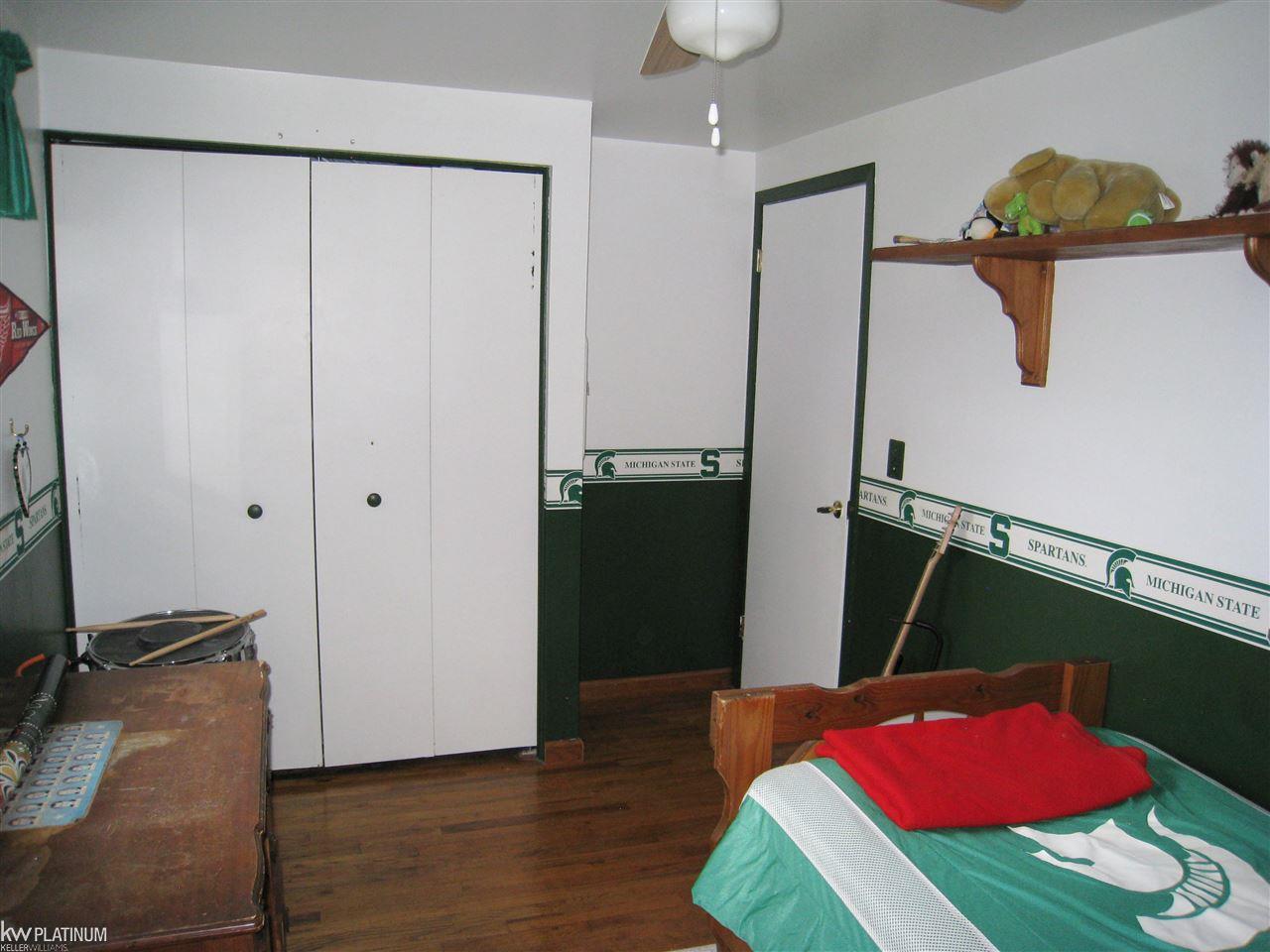 34623 Devonshire Road New Baltimore, MI 48047 - Photo 23 of 35 50001161-22.JPG