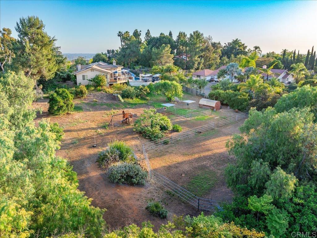 1960 Elevado Road Vista, CA 92084 - Photo 6 of 76