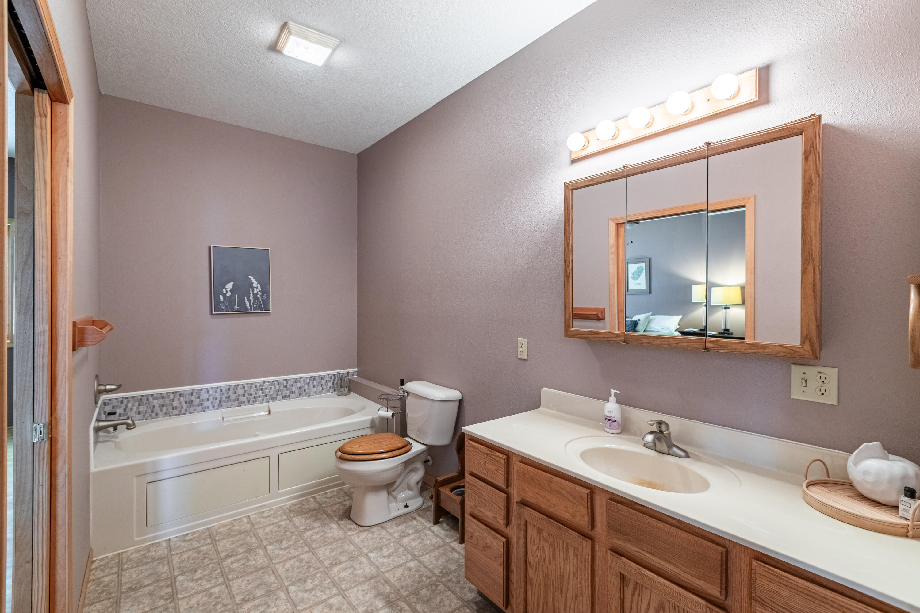 10235 Tavern Road Clayton, WI 54655 - Photo 12 of 30 main bathroom