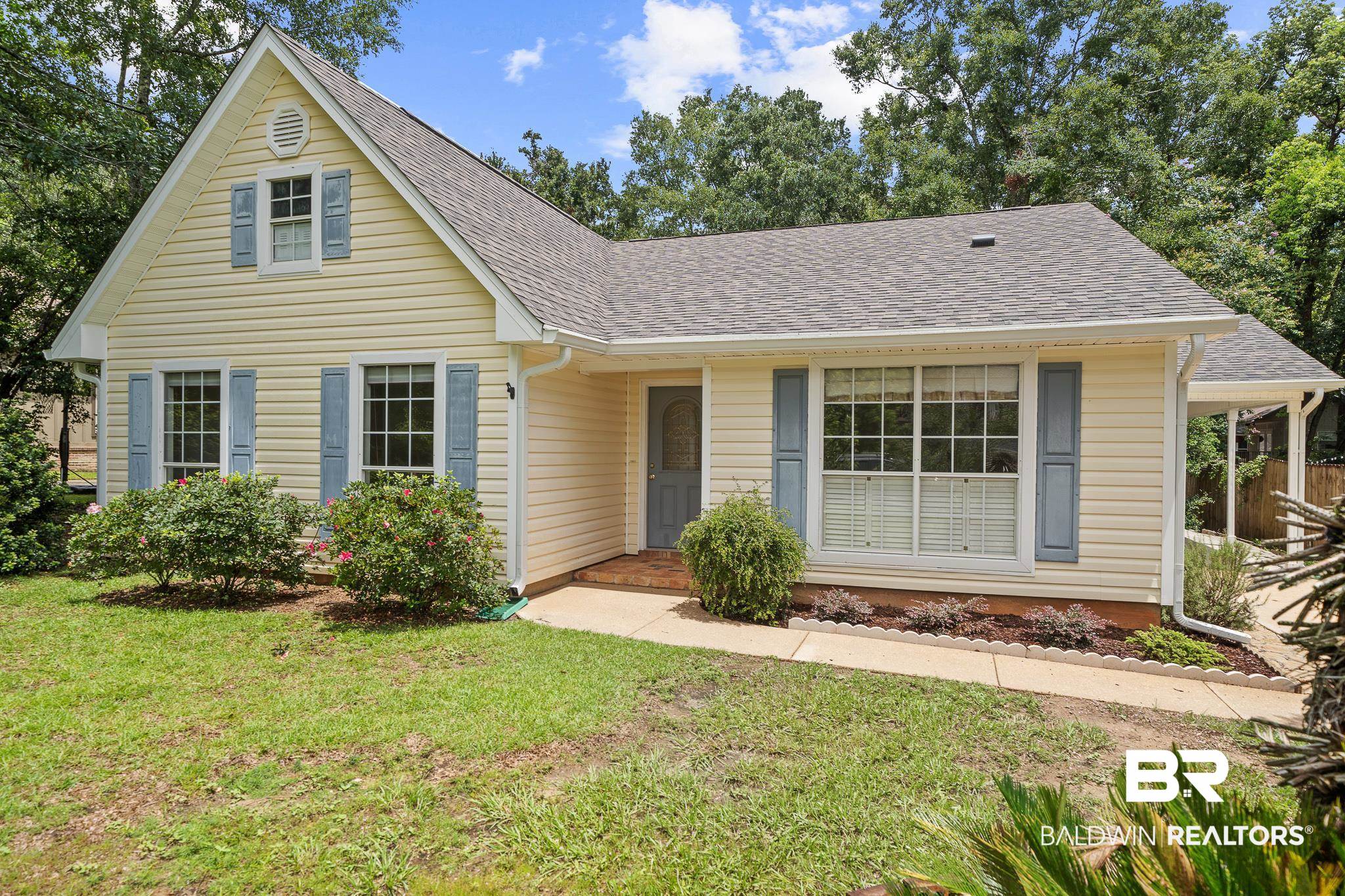 413 Wisteria Street Fairhope, AL 36532 - Photo 4 of 23