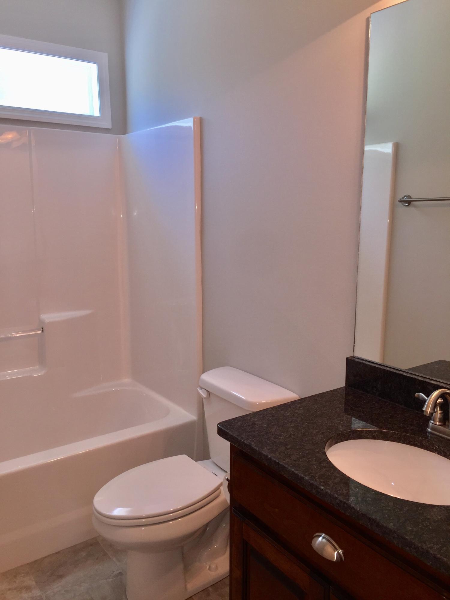 638 Gadd Road Hixson, TN 37343 - Photo 17 of 27 Hall bath