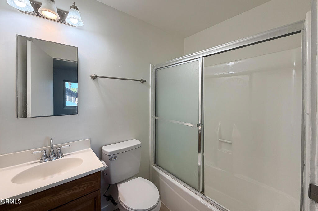 3901 Saviers Road, Unit 1 Oxnard, CA 93033 - Photo 4 of 15