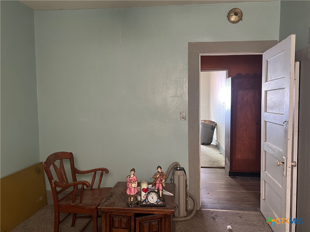 612 South 7th Street Temple, TX 76504 - Photo 15 of 43 a view of a livingroom with furniture