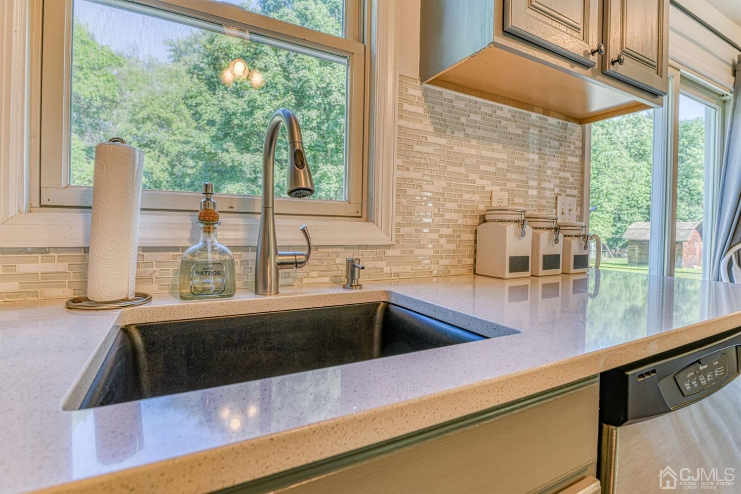 18 Mimi Road Old Bridge, NJ 08857 - Photo 11 of 33 Nice view from the sink!