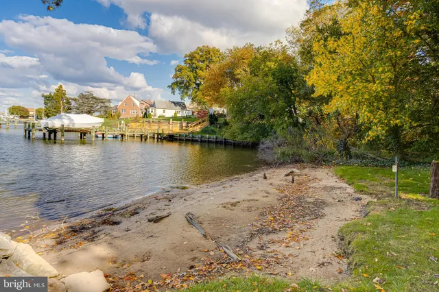 $799,000 | 200 W Road, Baltimore, MD 21221