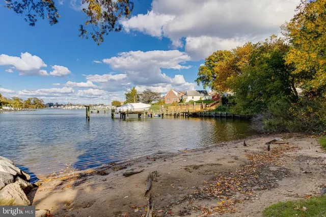 $799,000 | 200 W Road, Baltimore, MD 21221