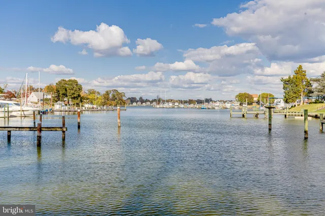 $799,000 | 200 W Road, Baltimore, MD 21221