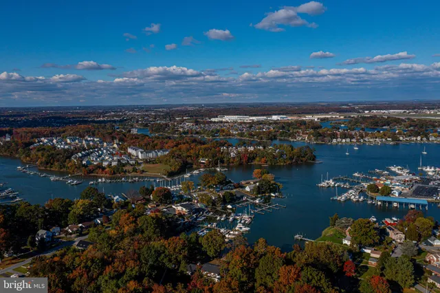 $799,000 | 200 W Road, Baltimore, MD 21221