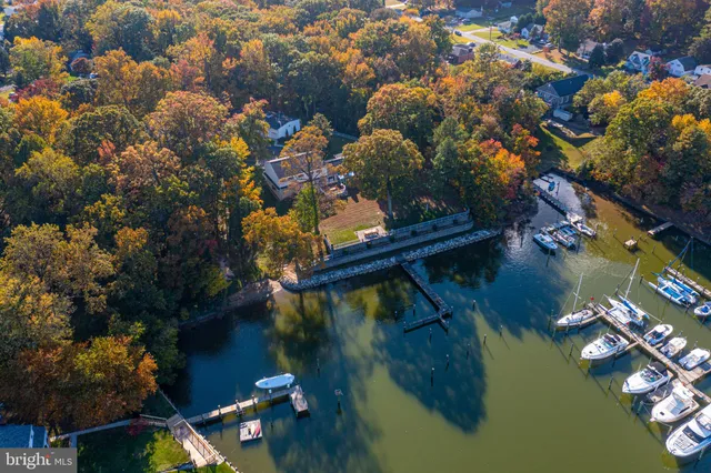 $799,000 | 200 W Road, Baltimore, MD 21221