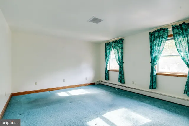 $799,000 | 200 W Road, Baltimore, MD 21221