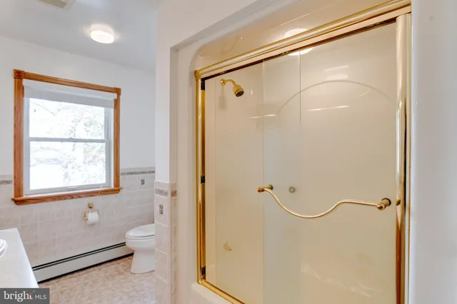 $799,000 | 200 W Road, Baltimore, MD 21221