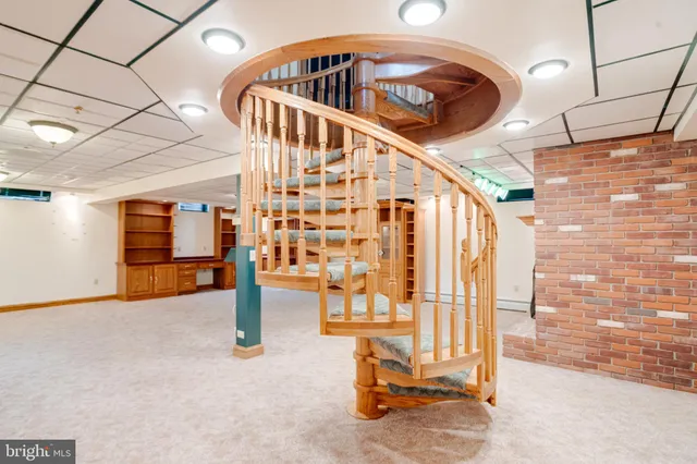 $799,000 | 200 W Road, Baltimore, MD 21221