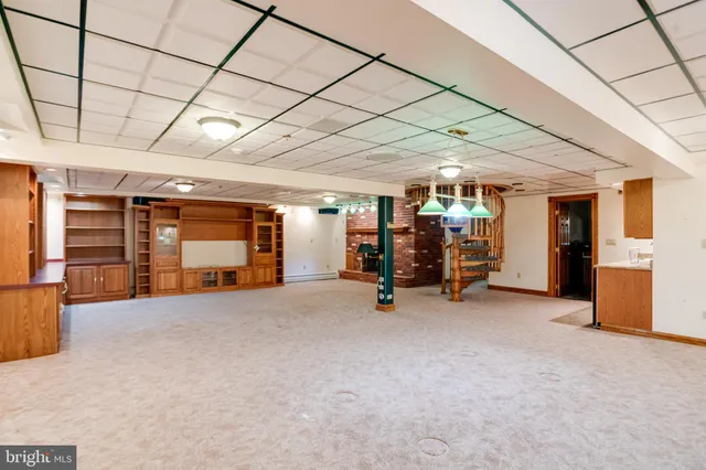 $799,000 | 200 W Road, Baltimore, MD 21221