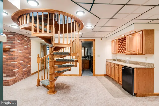 $799,000 | 200 W Road, Baltimore, MD 21221