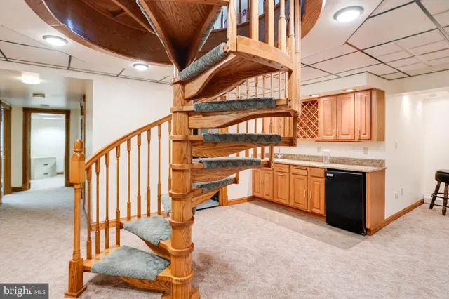 $799,000 | 200 W Road, Baltimore, MD 21221