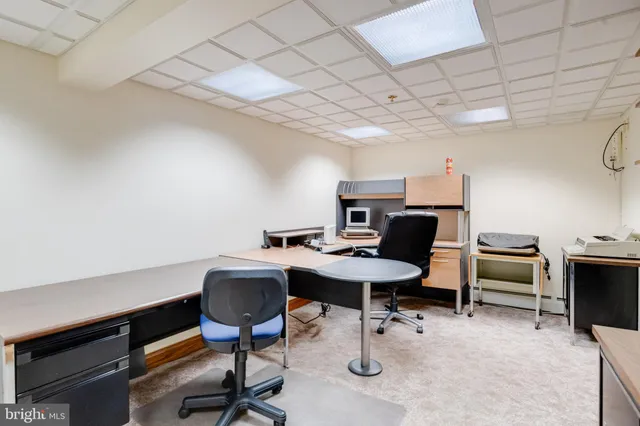 $799,000 | 200 W Road, Baltimore, MD 21221