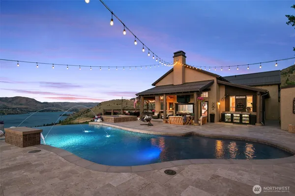 $2,895,000 | 340 Hawks Meadow Road, Chelan, WA 98816