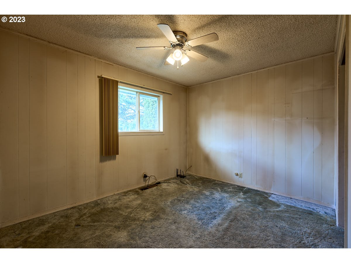 502 Southeast Evans Lane Enterprise, OR 97828 - Photo 12 of 18 a view of an empty room with a window