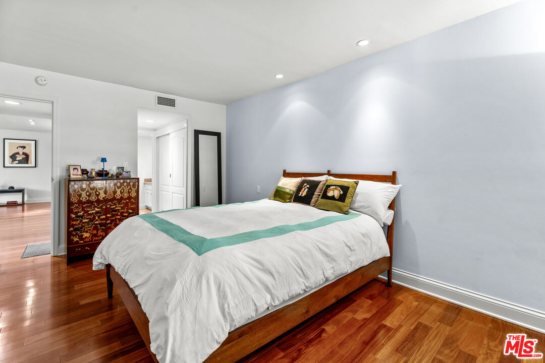 851 North Kings Road, Unit 102 West Hollywood, CA 90069 - Photo 20 of 31