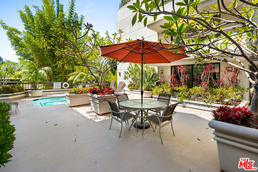 851 North Kings Road, Unit 102 West Hollywood, CA 90069 - Photo 26 of 31