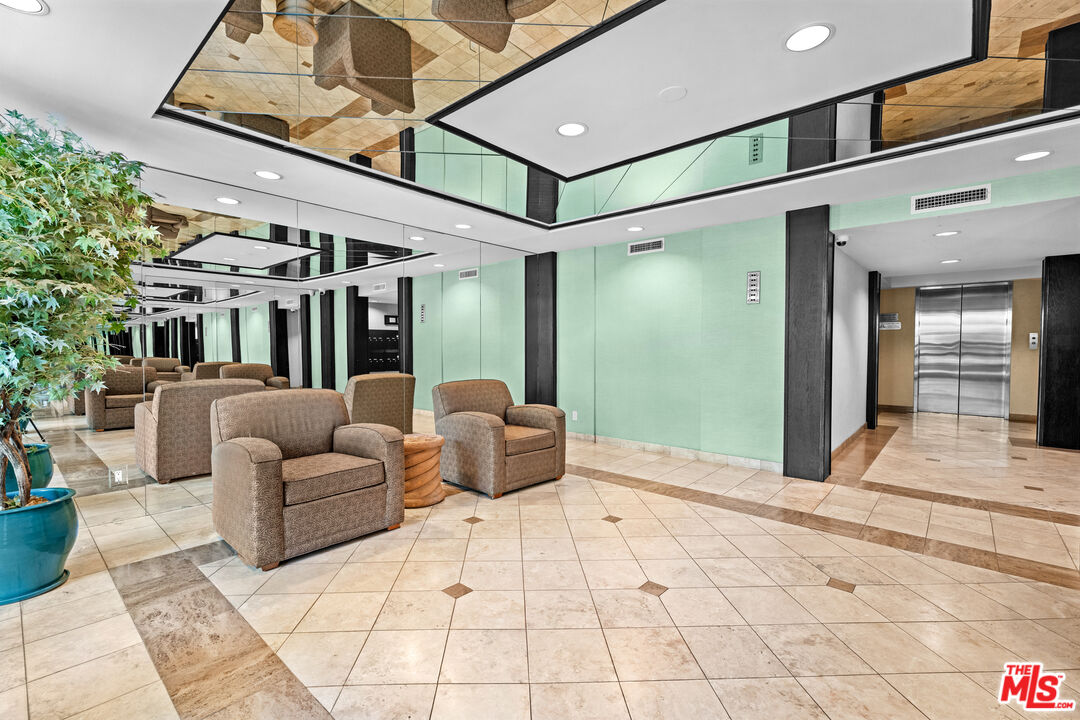 851 North Kings Road, Unit 102 West Hollywood, CA 90069 - Photo 28 of 31