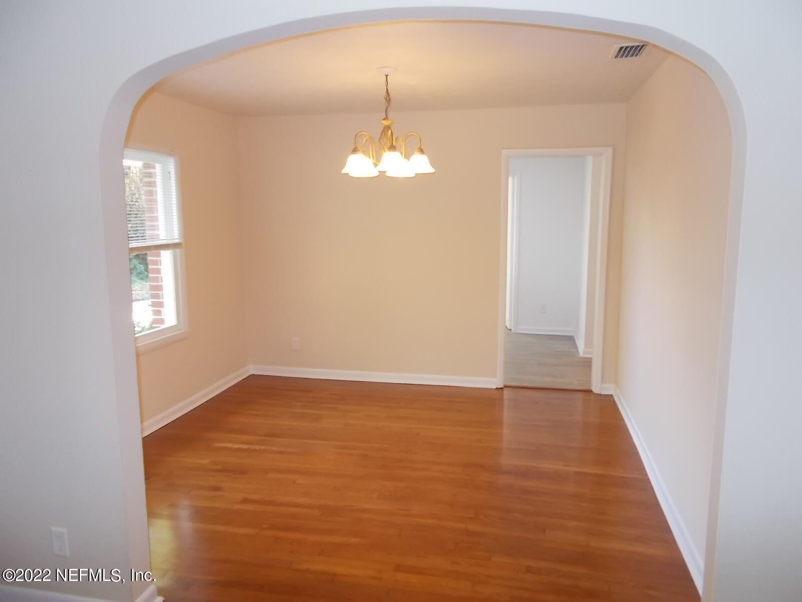 5738 Cruz Road Jacksonville, FL 32207 - Photo 12 of 22 Dining Room