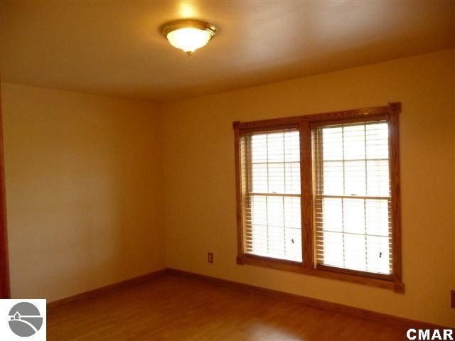 7422 South Vroman Road Shepherd, MI 48883 - Photo 11 of 25 1771467-10.JPG