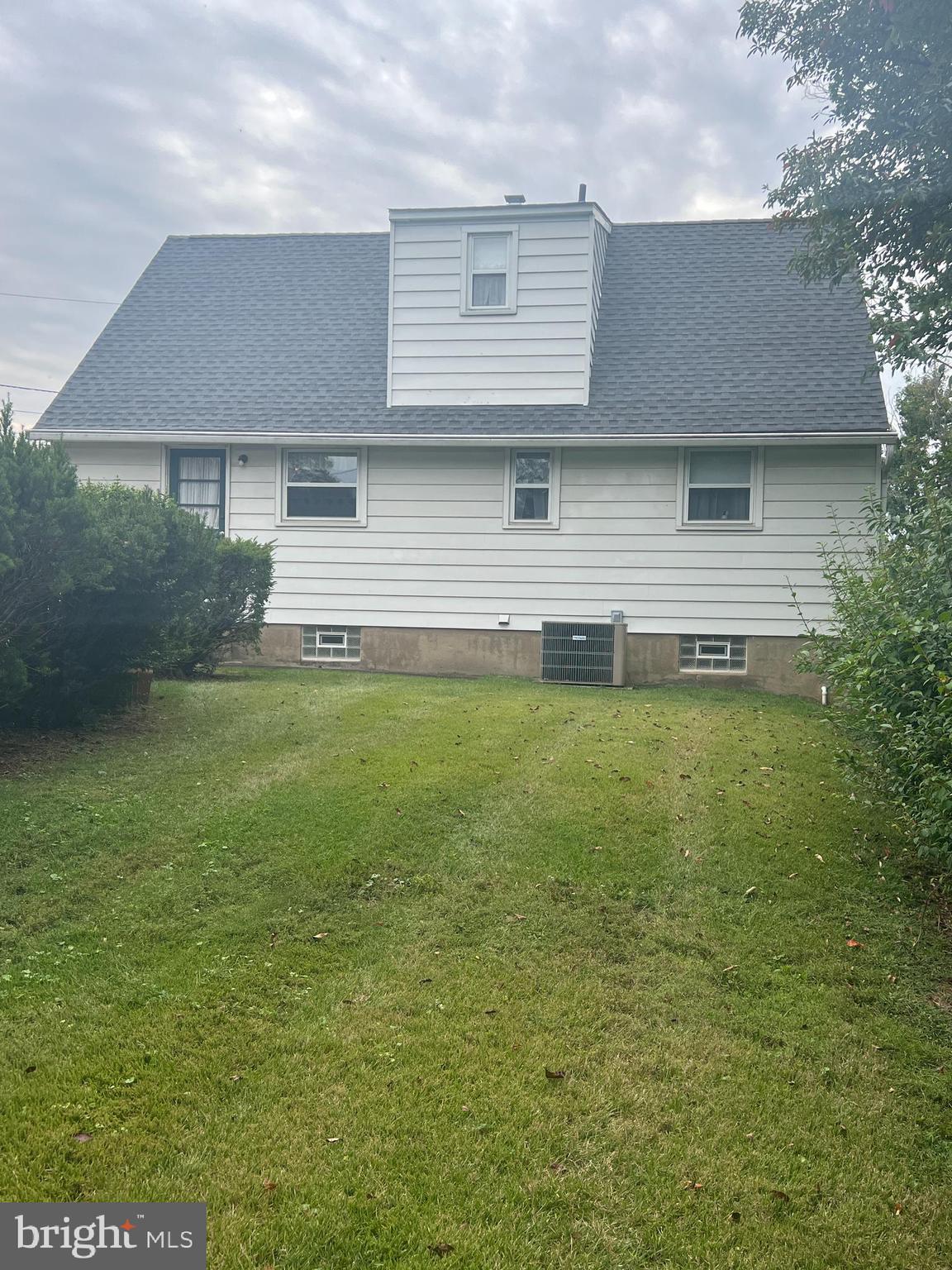 301 Murray Avenue Bellmawr, NJ 08031 - Photo 34 of 36 a front view of a house with a yard