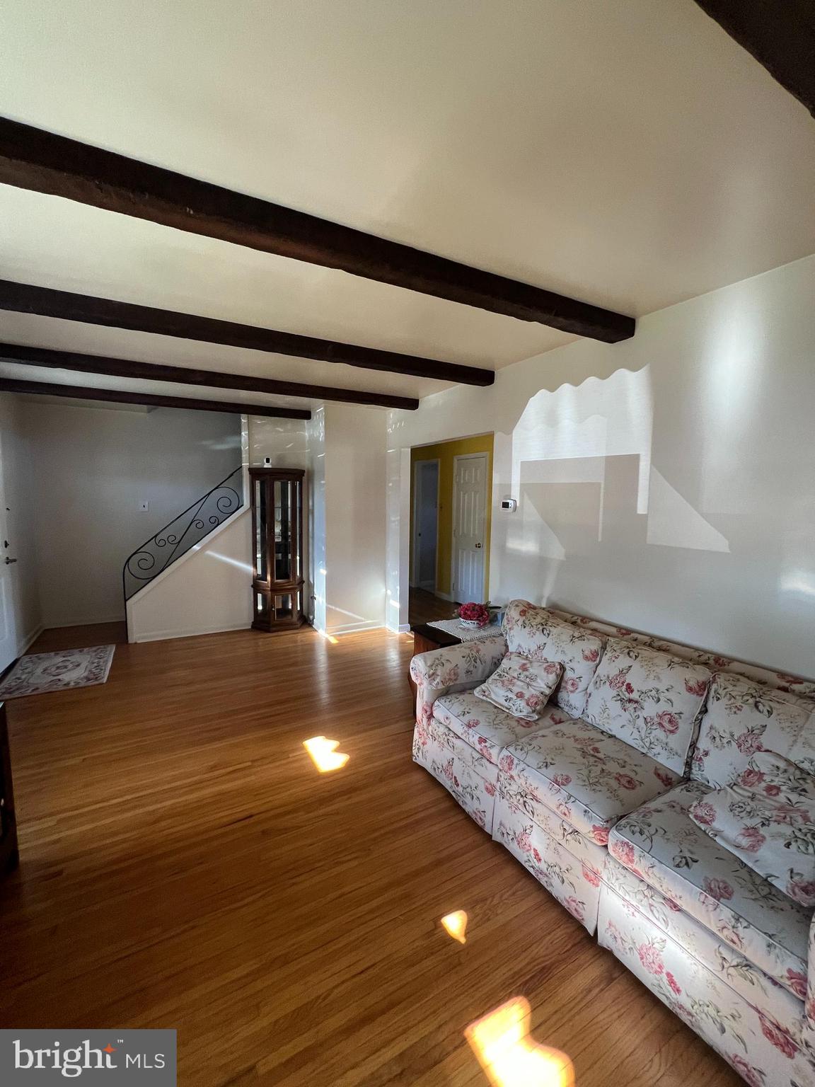 301 Murray Avenue Bellmawr, NJ 08031 - Photo 8 of 36 a living room with a couch
