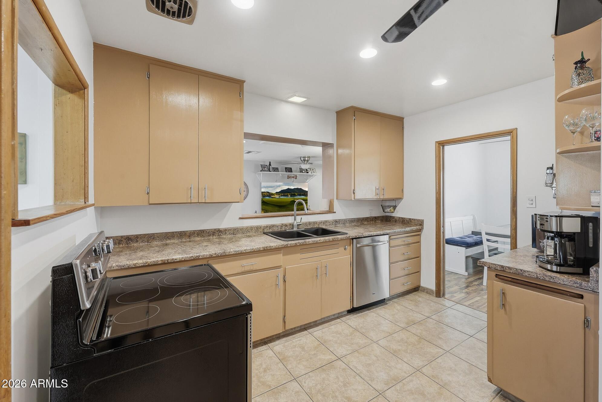 4108 East Edgemont Avenue Phoenix, AZ 85018 - Photo 23 of 118 B (21)