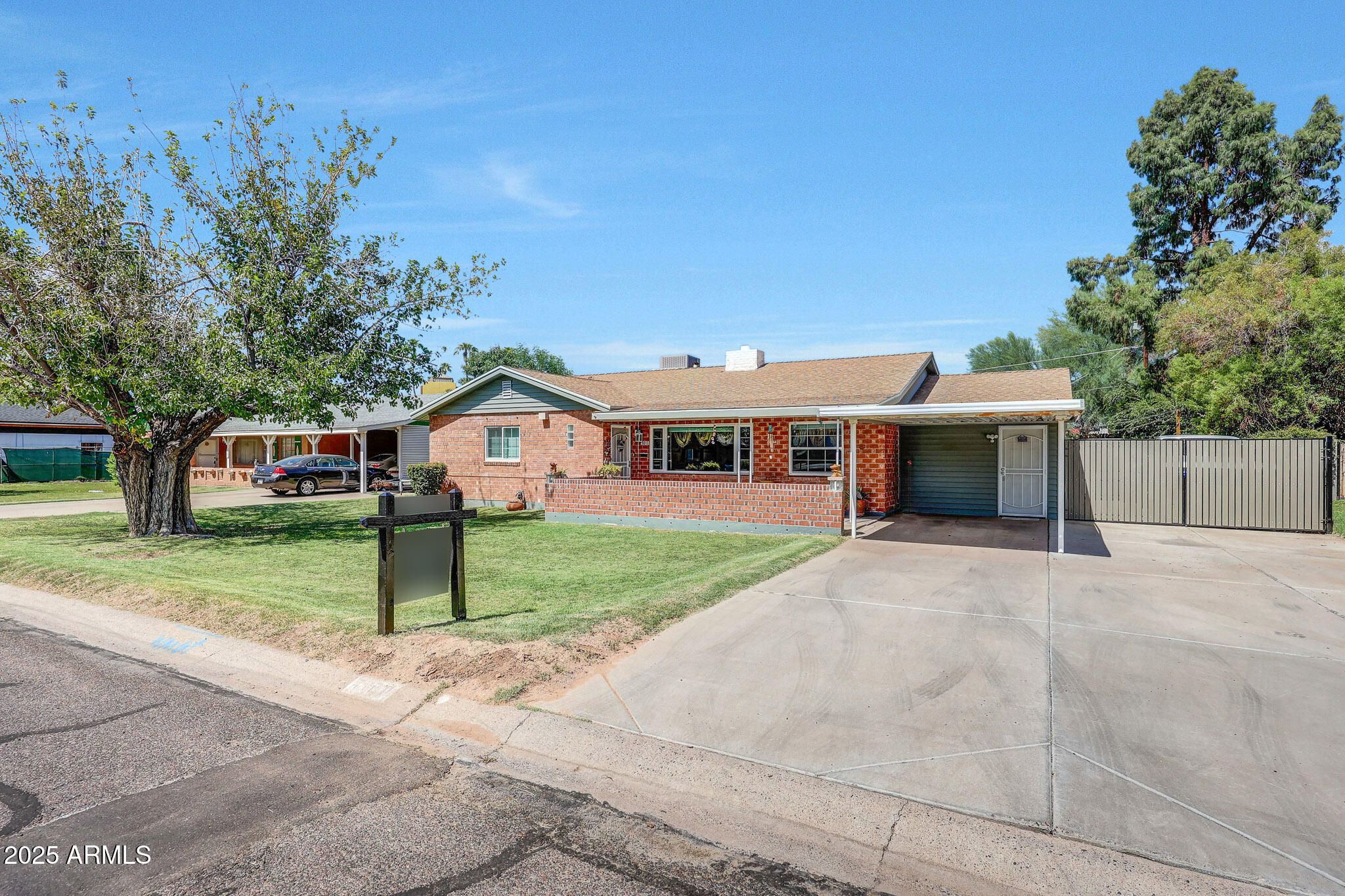 4108 East Edgemont Avenue Phoenix, AZ 85018 - Photo 6 of 118 A (2)